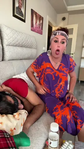 Kız bu herife ben adet düzenleyici verdim 😱 #tiktoktürkiye #flpシ #ironictiktok #viralvideo #tiktoker 