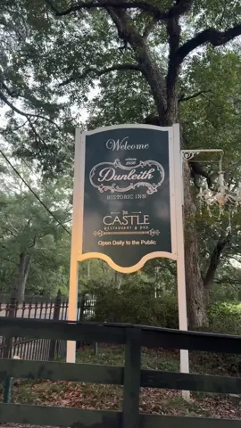 Went to eat dinner at a castle!! @visitnatchez 