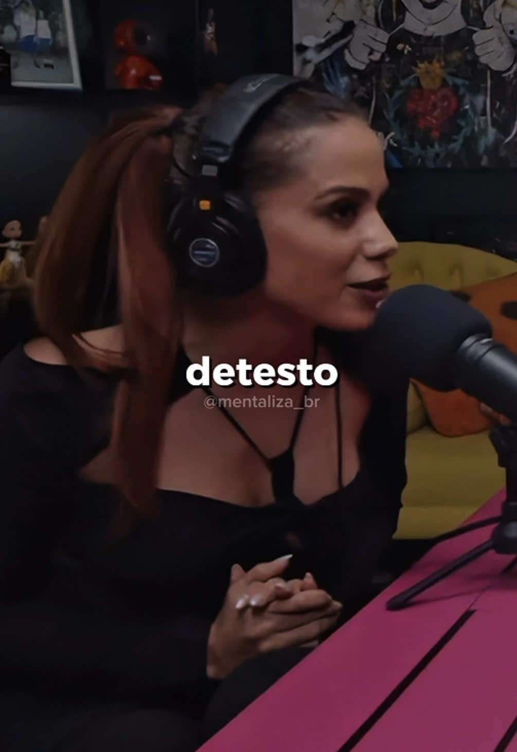 Eu não tenho que nada Detesto isso! Ter que falar “oi” pra quem não quero, fingir que gosto de quem não gosto, sorrir pra gente que não quero sorrir, ir pra festa que não quero ir. Eu não tenho que nada. #liberdade #verdade #autenticidade 