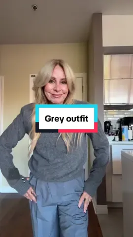 My outfit is grey but my mood is not! #getreadywithme @UNIQLO Canada @ZARA @Sandro Paris @adidas @ChanelOfficial @Ferent Bags 