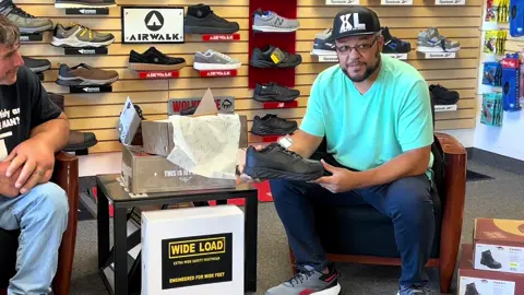 When you wear 2 different size shoes, Adrian has been a life saver. So grateful #jeffdabe #fyp #minnesota #shoes #feet 