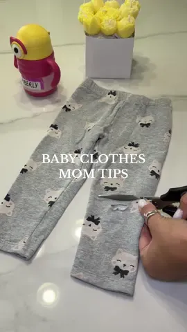 This hack will save you a lot of money! Not throwing away those tiny onesies or pants anymore😥 #momhack #firsttimemom #LifeHack #DIY #useful 