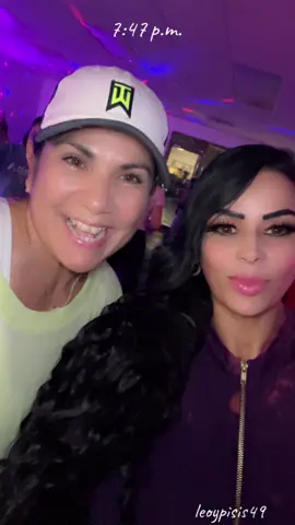 #👑 #zumba inauguracion del Nuevo club de Eva y jacqui. Felicidades y mucho exito hermosas #🙏 