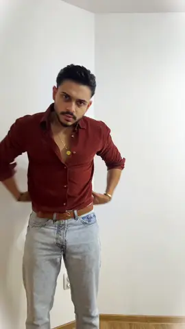 Follow pe Instagram : giovanni.alexandru #giovanialexandru 