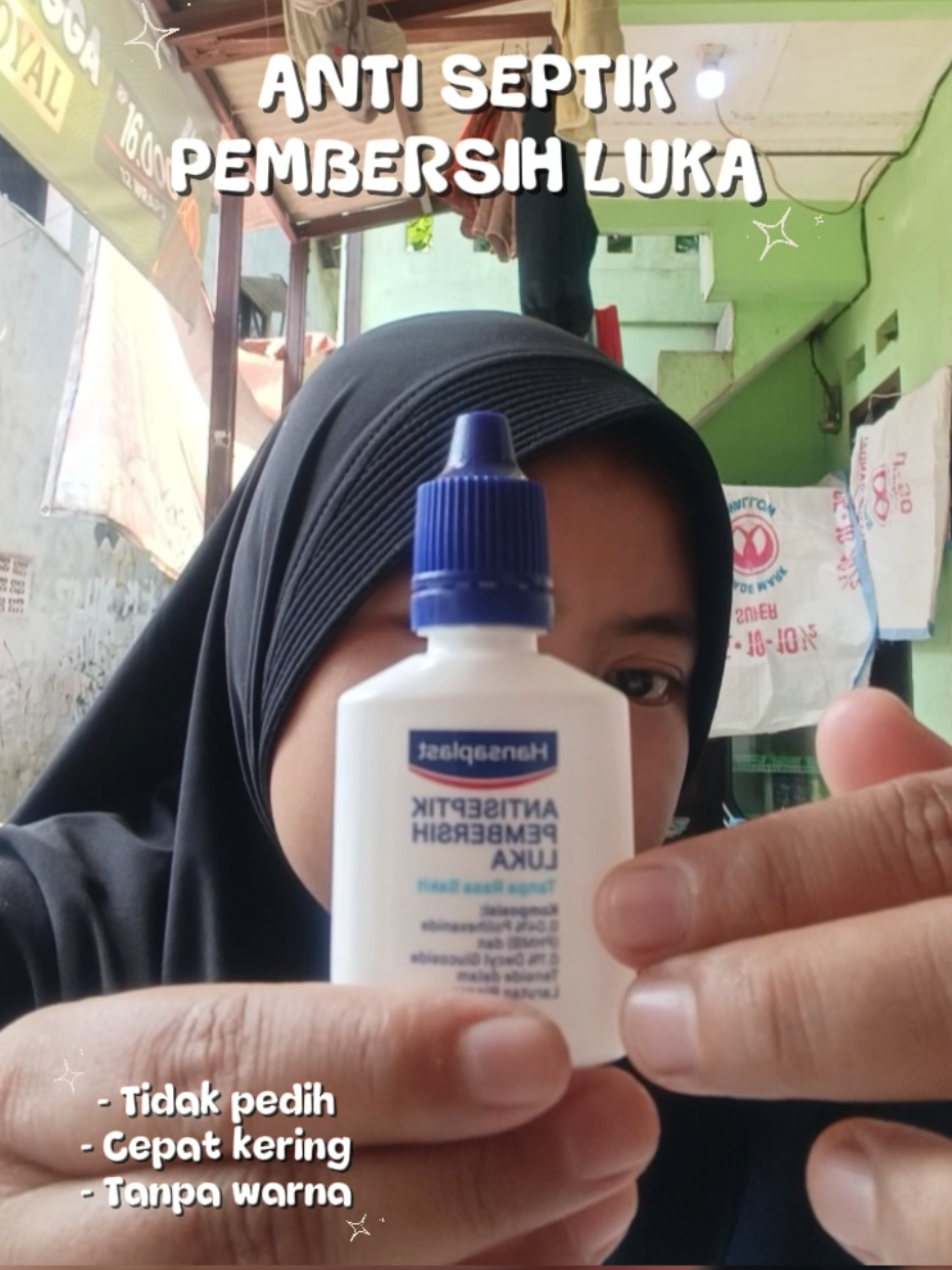 Kecil kecil cabe rawit. Wajib ada untuk p3k dirumah maupun luar rumah, kemasannya simple dan sat set 🥰🥰🥰 @Hansaplast Indonesia #hansaplast #Secondskin #HealFasterLikeSecondSkin #TenangBawaHansaplast #antiseptic 