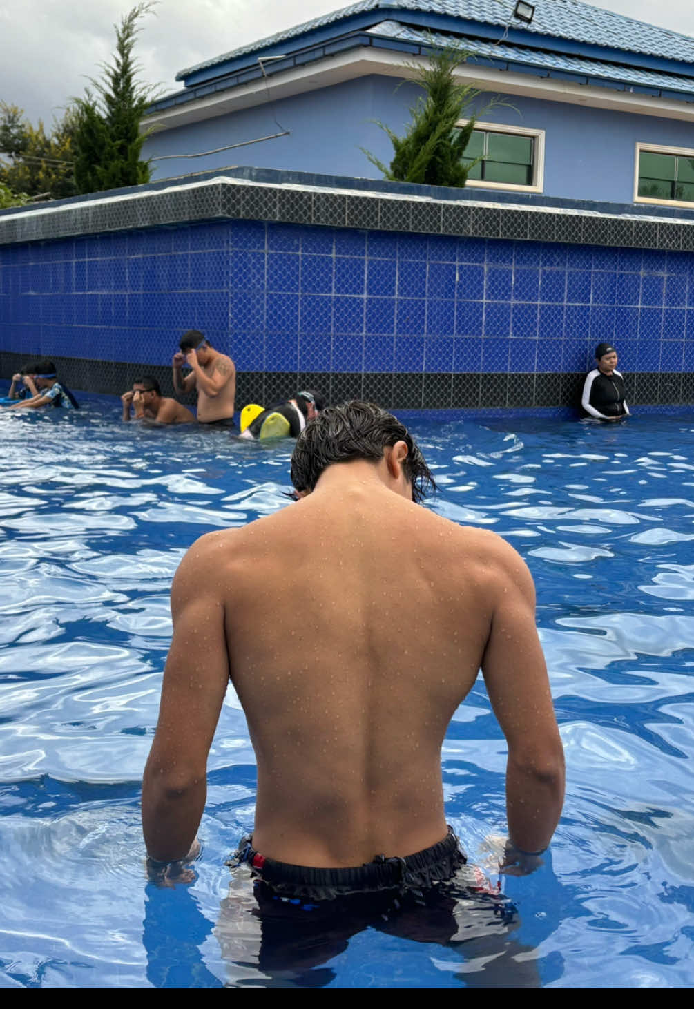 Silence speaks louder than flex… #Fitness #physique #fyp #back #swimming 
