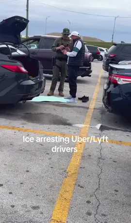 Man arrested while praying at O’Hare #ice #police #fypシ#chicago 