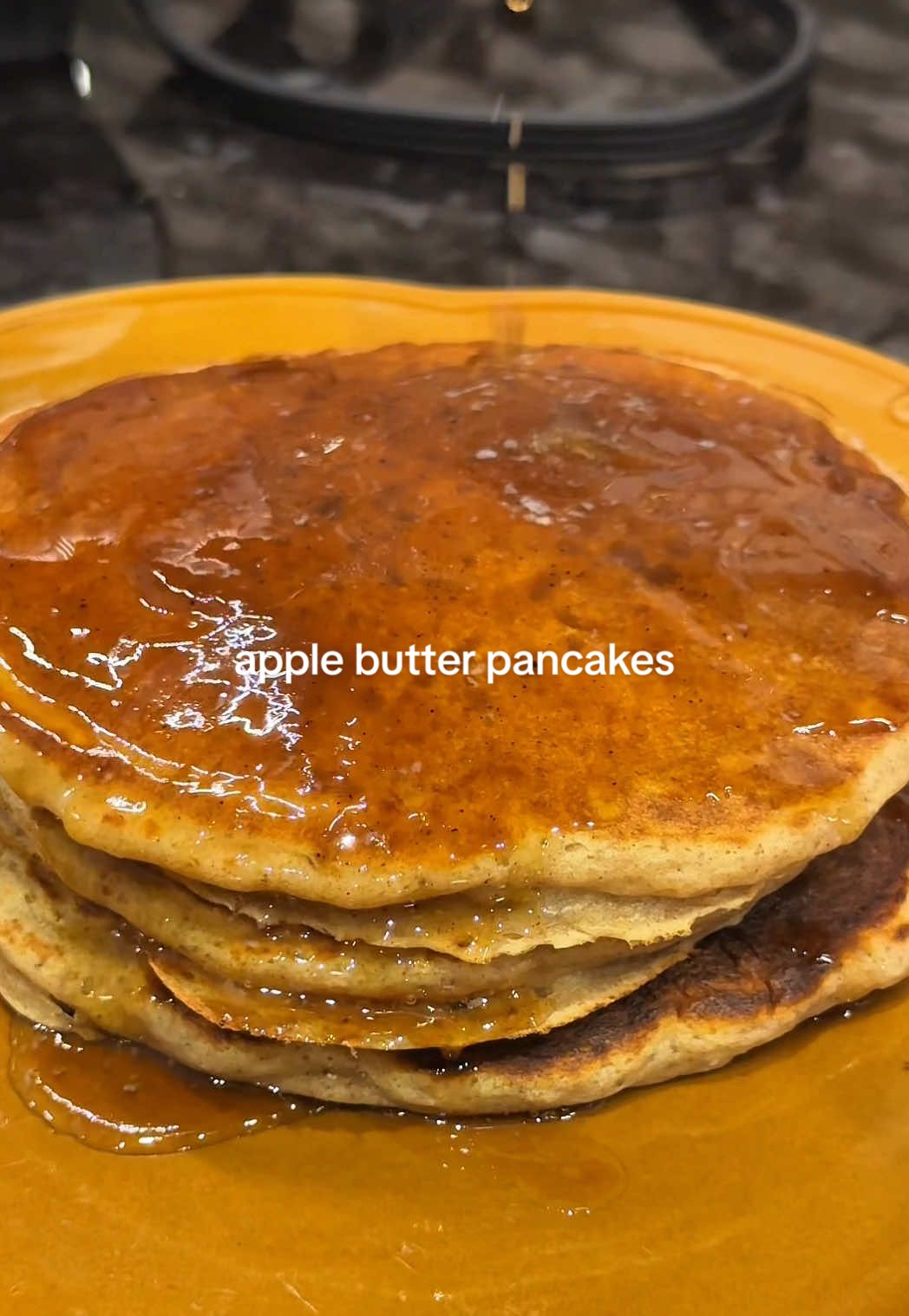 starting thanksgiving weekend off with apple butter pancakes with hot maple butter🍎🧈🥞  Recipe - 3/4 cup cottage cheese, blended - 1 egg - 1 tsp vanilla - 1/2 cup milk - 1 tbsp apple butter - 1/2 cup spelt flour  - 1/2 cup unbleached flour  - 1 tsp baking powder - 1/2 tsp baking soda - 1/2 tsp salt - 1/2 tsp cinnamon - 1/8 tsp cloves - 1 tbsp avocado oil  - apple butter (to serve) - butter & maple syrup (warmed) #pancakes #maplebutter #breakfast #food #fallrecipe 