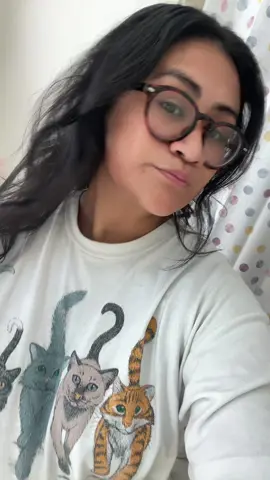 Trying to look cute for this wedding but this hair isn’t cooperating 