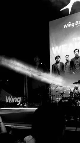អង្រួន- By The Weakend