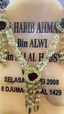 bibarokati shohibul khoul al habib ali bin Muhammad Al Habsyi#houlsolo #houlsolo2025 #masjidriyadhsolo #habibalialhabsyi #solo24jam🌻 