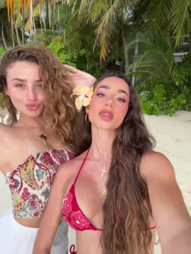 Sisters 🌺🧜🏼‍♀️❤️