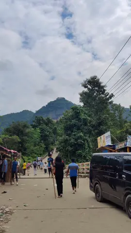উঠথে  কষ্ট আর কষ্ট 🤣 ↓ ↓ ↓ ↓ #viral #foryou #foryoupage #সীতাকুণ্ড #সীতাকুন্ড_চট্টগ্রাম @For You @TikTok Bangladesh @TikTok 