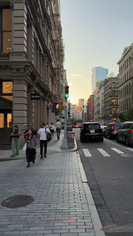 NewYorkHere – aesthetic NYC walks & vibes. ✨ Explore urban streets, culture & hidden corners 🌆 Daily New York lifestyle videos & city rhythm 🎥 For dreamers, creators & lovers of city aesthetics #newyorkhere #newyorkcity #newyork #nyc #usa 