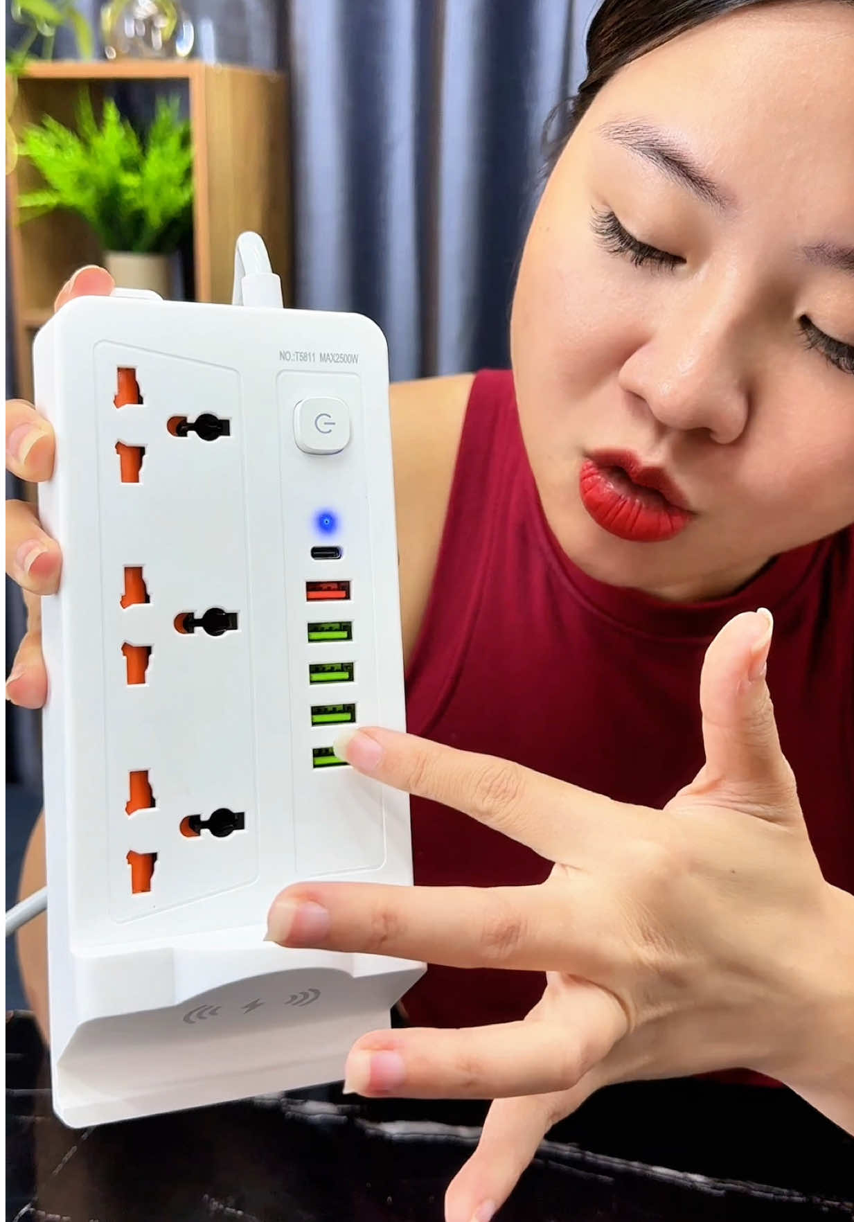 Ổ điện đa năng có sạc nhanh không dây, cổng usb. #odiendanang #odienthongminh #xuhuong #bongbuongbinh 
