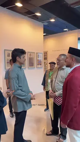 from alexey.brock..... I had the honour of meeting Pahang Royalty. The soul of Malaysia, its heritage, continues to thrive through their tremendous support. #tmp #tengkumahkotapahang #tengkuhassanalibrahimshah  #thty7 #nurrusht7 