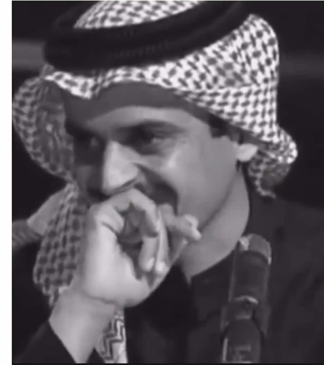 فيها دلع طفل تبناه شايب#حمد_السعيد #شعر #هواجيس #fyp #foryou 