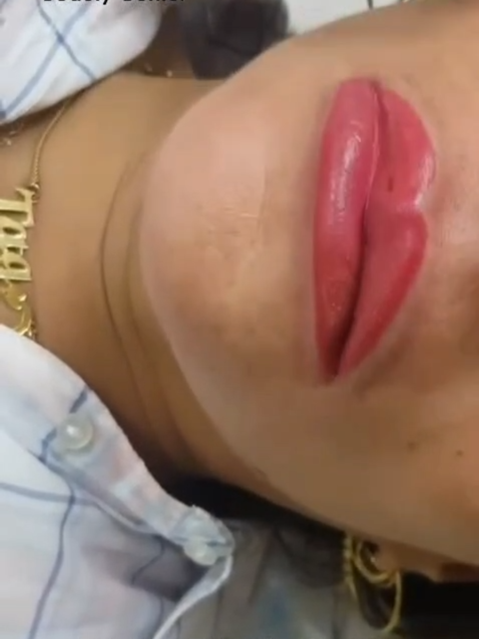 #من #مركز #ريمون #للتجميل   #نتيجة #توريد #شفايف #تعالى #نشوف #النتيجة #مع / #مدام #مريم  Wake up with lips you love every day! It gives you natural and more natural lips, perfectly sculpted to look amazing without makeup. It's the little touch that makes a big difference. At Remon Beauty Center. 44 Moaz El-Dawla Street, branching off from Makram Ebeid,  Nasr City Call us now: 012 27494191 #Beauty_Center, #Beauty_Salon, #Women_Salon, #Your_Beauty, #Elegance, #Beauty_and_Health, #Skin_Care, #Hair_Care, #Makeup, #Hairstyles, #Nails, #Beauty_OffersHaircut# #Hairdye, #Pedicare, #Nailextensions, #Freshskin, #Skincleansing