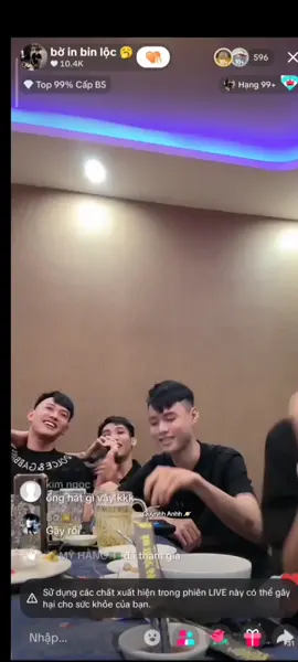 4 ảnh nhoi @⚡️Ti Ti⚡️ @bờ in bin lộc 🥱 @Phan Trần Anh Tuấn🥱 #TiTi⚡ #boinbinloc🥱 #cubendepzaii💕 #binyet 