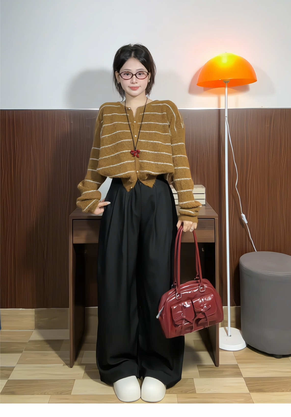 Fom quần đẹp vải mặc mát lắm lun, mí pà tham khảo nha @Pear.club #quansuongongrong #quantaycapcao #quansuongcapcao #outfitdihoc #pearclub 