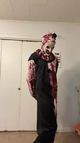 Im just a silly goofy clown this sound doesn’t define me 🥰 (❌Fake Blood) #baddie #arttheclownterrifier #octobermood #clown #halloweencostume 