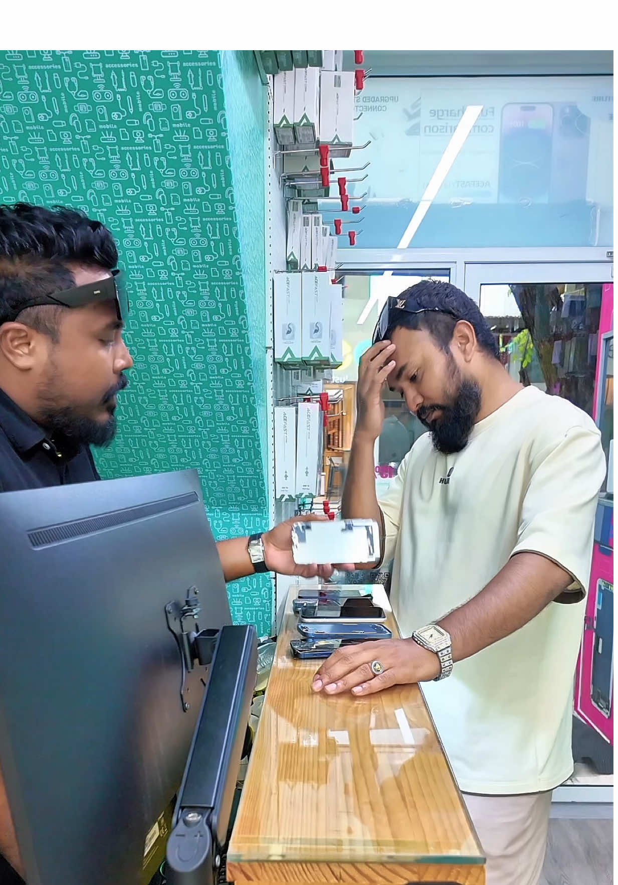 📱 iPhone Exchange Now Available at @esite.mv  Thinking of upgrading your iPhone? Here’s what you need to know 👇 ✅ Exchange Requirements: 1️⃣ Battery health must be 80% or above 2️⃣ All original parts — no replacements or changes 3️⃣ No physical damage (minor dents or scratches are okay) 💬 Important: We only accept iPhone-to-iPhone exchanges. Send us a message first to get a preliminary estimate before visiting our shop! Location: https://maps.app.goo.gl/dutwTtzSkmxtdkWA7 For More Info: Call/Viber/WhatsApp/Telegram: +960 7780-536 www.linktr.ee/esite.mv www.esite.store