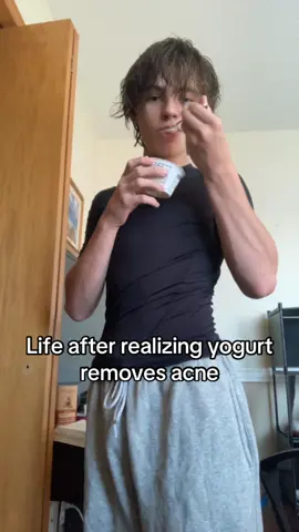Just woke up so I’m bloated #levigmach #SelfImprovement #fyp #yogurt #skin 