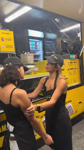 ⁨	🤷‍♂️ لما بدك تعطل مع رفيقك بنفس اليوم #work #off #shift #manager #sweetboxlb⁩