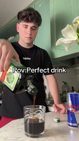 Jäger+Redbull=best drink jägerbomb🍸#redbull #jäger #drink #perte #foryou 