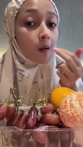 manusia buahh🍎🍏🍋🍋‍🟩🍓🍇🍑🍒🥝🍅🥭🫐🍐🍈🍉🍌🍊🍍 terimakasi Allah buah enak sekali💖💖😍 #mukbang #fruits #mukbangeatingshow #mukbangvideo #fyp 