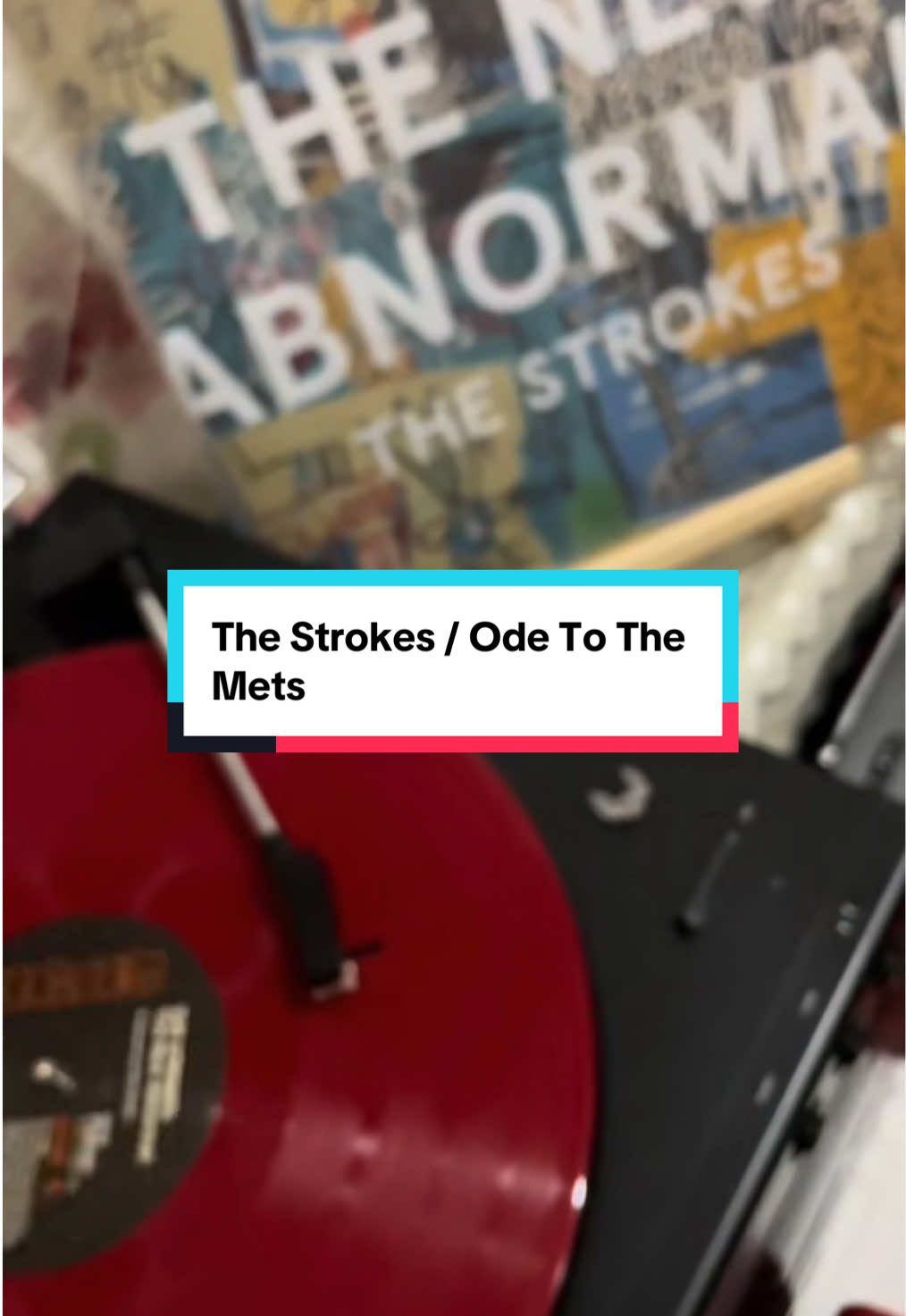 Drums please, Fab 🥁 And I got it all, I got it all Waiting for me down on the street But now you gotta do somethin' special for me I'm gonna say what's on my mind Then I'll walk out, then I'll feel fine #thestrokes #odetothemets #juliancasablancas #rock #music 