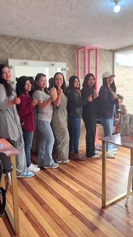 Bailecito con las alumnas @Creando Ideas& Tcensa 