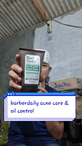 face wash cowok barber daily acne care & oil control sabun wajah efektif. #facewash #barberdaily #barberdailyfacewash #barberdailybymakarizo #sabuncucimuka 