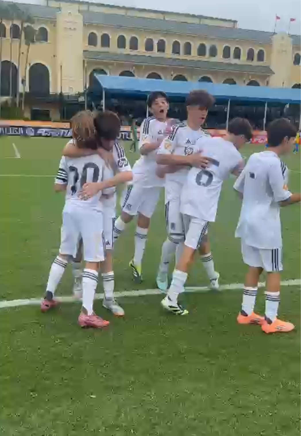 💥🤍 @Real Madrid C.F. comeback.  #LALIGAFCFUTURES #DeportesEnTikTok 