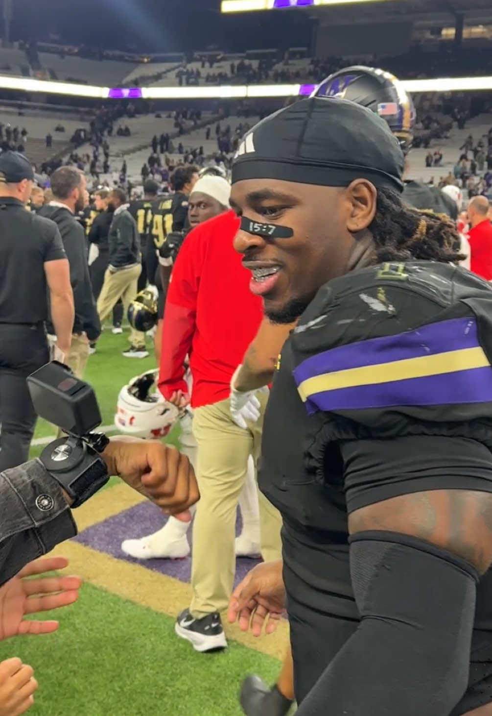 Postgame handshakes with @Jonah Coleman #collegefootballtiktok #bigtenfootball @Big Ten Network 