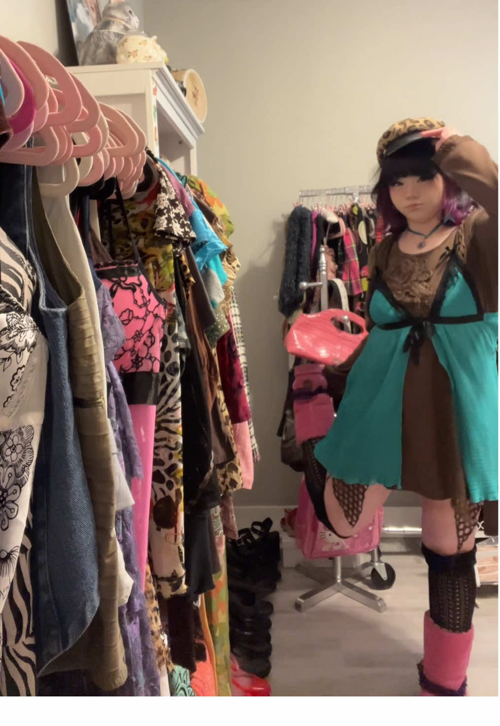 The Style savvy games walked so fashion girlies could run 🤍#OOTD #pinkhair #pinkboots #stylesavvy #thriftedoutfit 