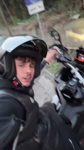 mettetevi il casco