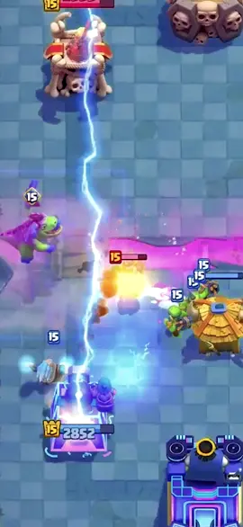 Assim está o nível nos 15 MIL troféus do Clash Royale Só tem estratégia esquisita nesse modo O cara veio de Mini P.E.K.K.A, Sparky, Relâmpago, Valquíria Evoluída e Arqueiras Evoluídas… Mas meu Splashyard (Bebê Dragão Evoluído + Cabana de Goblins + Vinhas) segurou tudo 👑 E você? Qual foi o combo mais estranho que já enfrentou? #ClashRoyale #ClashRoyaleBrasil #Splashyard