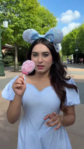 Disney তে এসে কি মজাদার আইসক্রিম খেলাম🤤 #adrita💙 #Disneyland 
