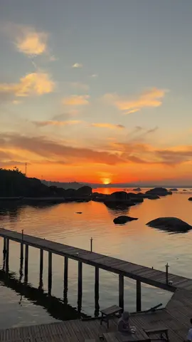 Spill sunset terindahmu dong ✨ #allahummabarik #sunset #natuna #fyp #liburan 