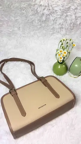 My new everyday favorite — the Mossdom Bag 😍 Simple, classy, and fits all my essentials. 💚 #MossdomBag #EverydayBag #BagTok #OOTD #fyp 