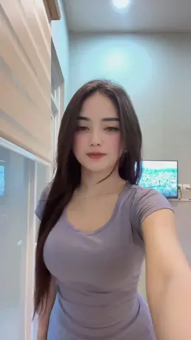 Cewek Manis yang Hadirnya Selalu Bikin Hari Lebih Ceria #CewekManis #WanitaPositif #PerempuanCeria #FYPVibes #TrendCewek