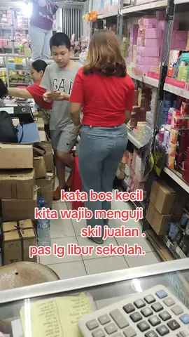 cara pelayanan nya kreen  #grosirskincare #virgo# #fyp#semogasukses #kosmetik 