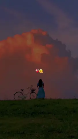 Hum Tu Chupke Tum Ko Dehka Karte Han ❤️‍🩹 #likesong #lyricssong #nicevoice🎤foryou #loving #lyricloom 