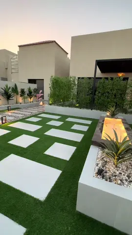 متخصصون في تصميم وتنسيق الحدائق المنزليه والعامة توريد وتركيب العشب الصناعي حدائق وملاعب توريد وزراعة الاشجار والورود والنخيل تركيب شلالات نوافير ديكورات تركيب مظلات خشبيةوكل مايخص الحدائق رذاذ مياه🌴🌲#احواض_زراعه_صناعى #تصميم_حدائق_منزلية #تنسيق_سطح_جلسات_خارجيه #غرفه_زجاجيه #الدمام_الخبر_الشرقيه_الاحساء_الهفوف_الجبيل 