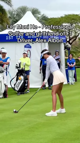 Lily Muni He, born in China, is a professional golfer on the LPGA Tour. She is also currently dating Williams Formula 1 Driver Alex Albon🤍 #f1wags #lilymunihe #formula1wags #alexalbon #fyp 