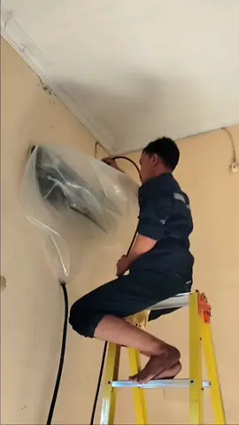 kerja jujur,jaga nama baikk,karena mempertahankan jauh lebih sulit dari pada membangun usaha itu sendiri 🥶#teknisiacsidoarjo #foryoupage #airconditioner #serviceacsidoarjosurabaya #story 