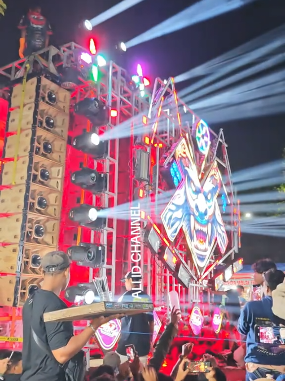 BJ HUNTER ft STAR LIGHTING muwening..#karnavalgampingan #viral #fyp #bjhunter #starlighting 