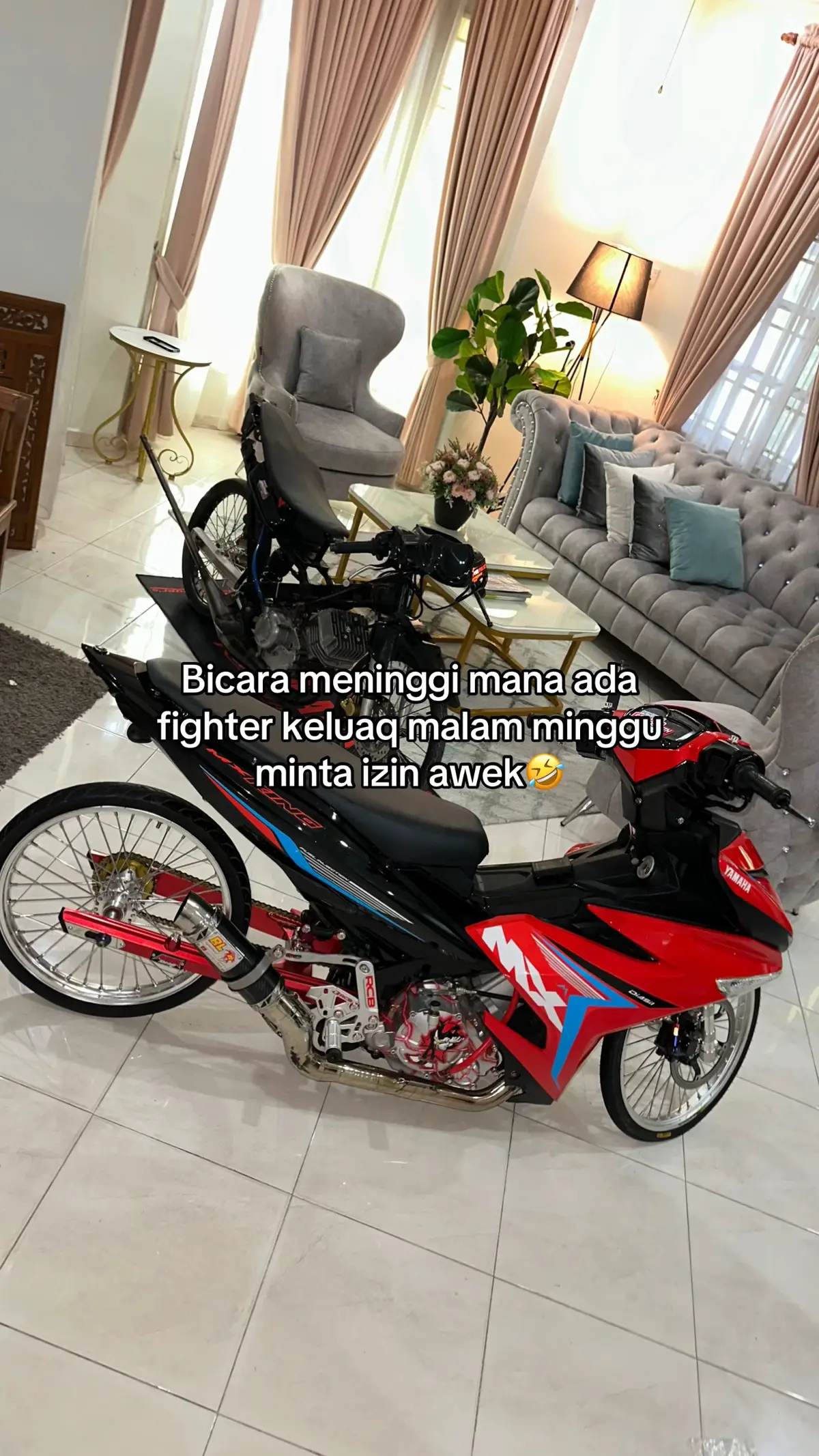 tau kan sapa🤣#4upage #4u #bismillahfyp #fyp 