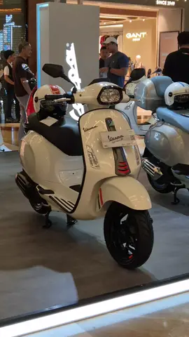 Bungkusss vespa sprint s 150 abs white innocente 🔥 #xyzbca #vespamatic #fyp #vespasprint #vespaputih 